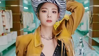 ITZY 'Loco' MV but it's only Lia's lines