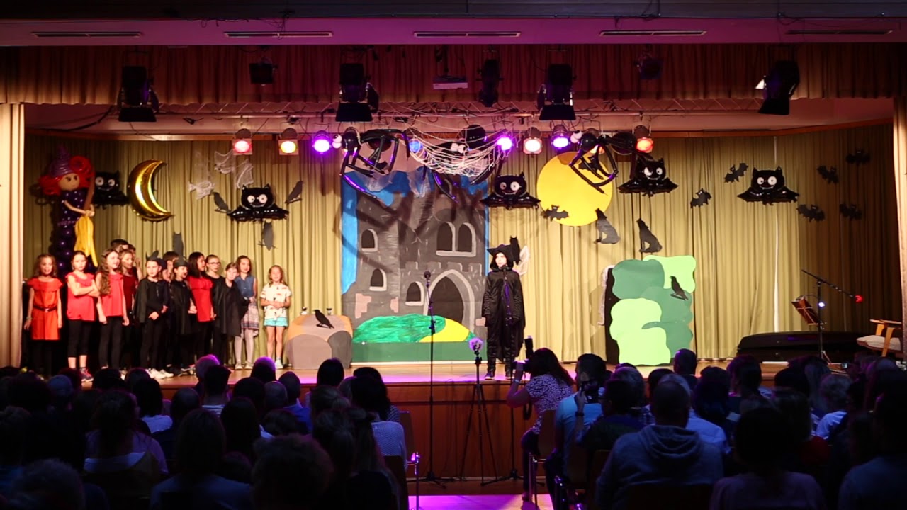 Winnie Wackelzahn - YouTube