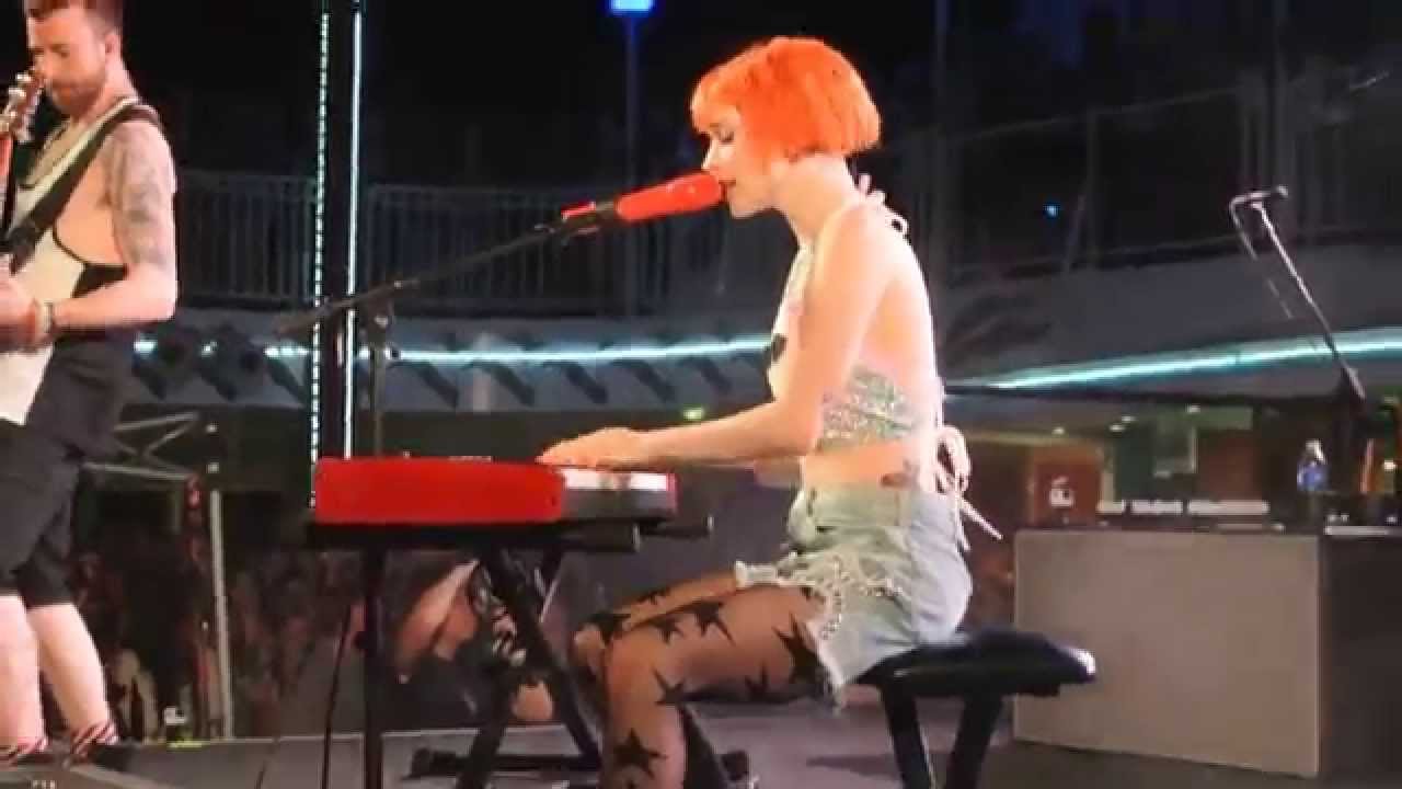 PARAHOY!: Paramore - Last Hope Live 3/9/14