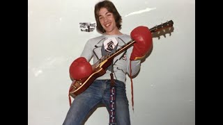 The amazing mysterious music man