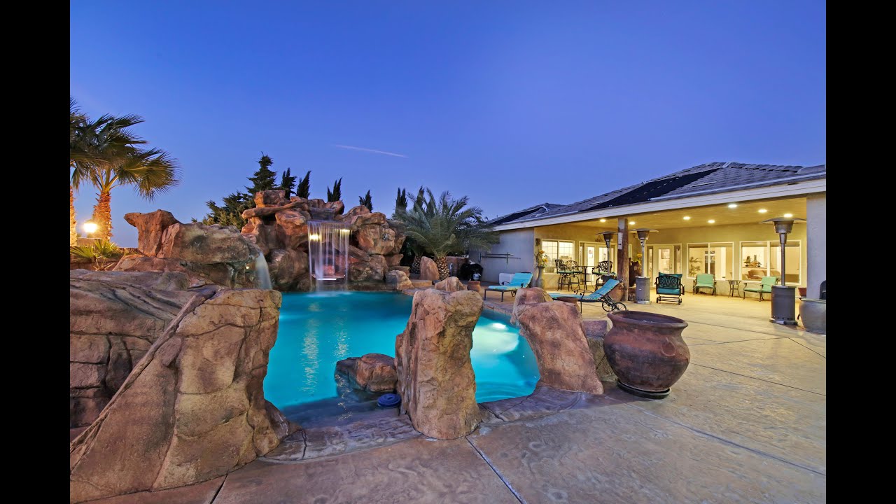 7600 Bellflower St  Oak Hills, California