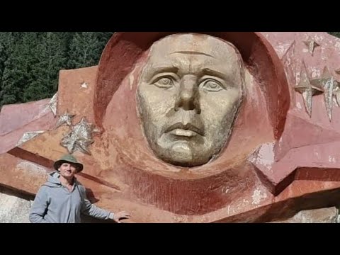 Тамга и Барскоон,памятник