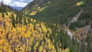 Warning for Colorado leaf peepers on a popular mountain pass