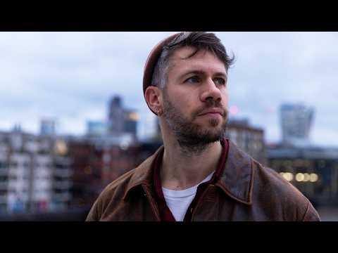 Thomas Kahn - My World (Official Video)