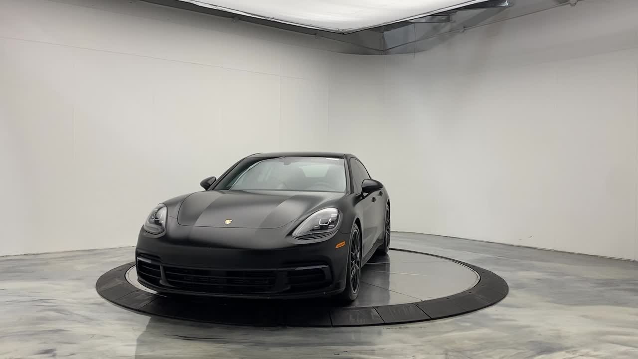 2018 Porsche Panamera Premium Package Plus 21 SportDesign Wheels 4