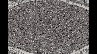2,000 People Fight For $5,000,000