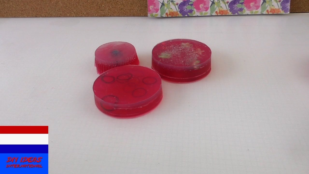 zelf zeep maken Nederlands DIY – handleiding recept voor zeep – roze glitterzeep