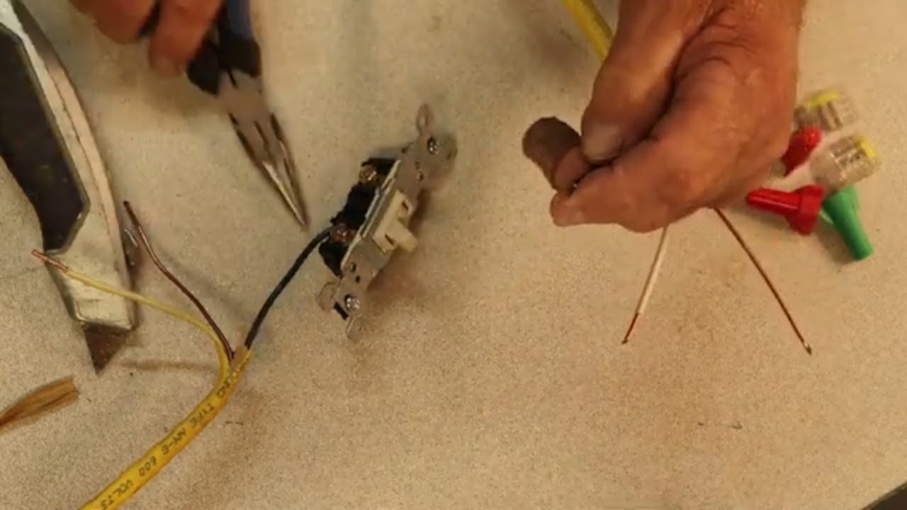How to Hook Up or Wire Up 120 Volt On/Off Light Switch - YouTube
