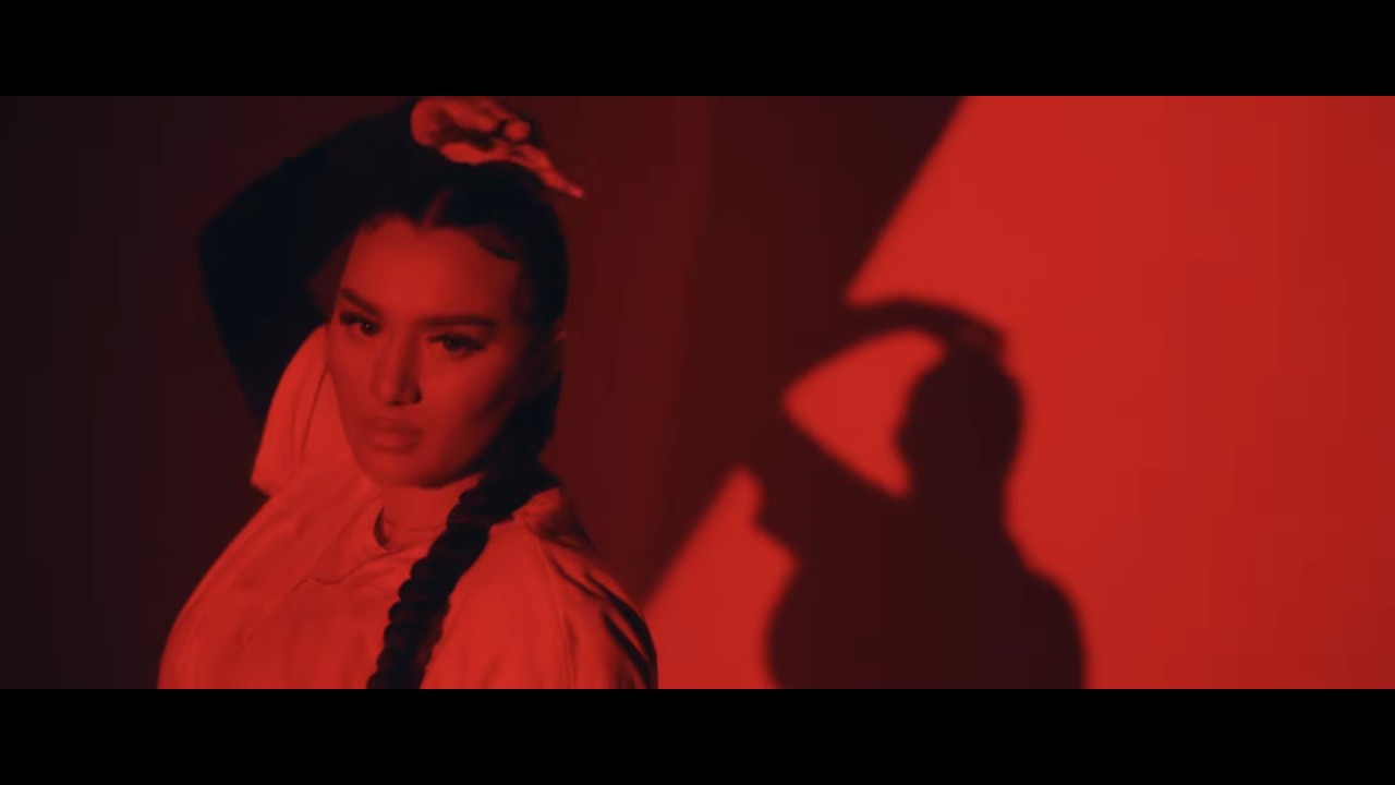 Camelia Dumitrache - Chiki Chiki | Official video