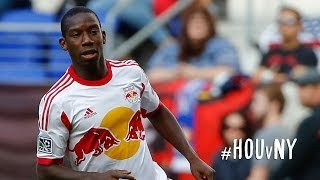 GOAL: Bradley Wright-Phillips finishes off bad bounce in the box | Houston Dynamo vs. NY Red Bulls