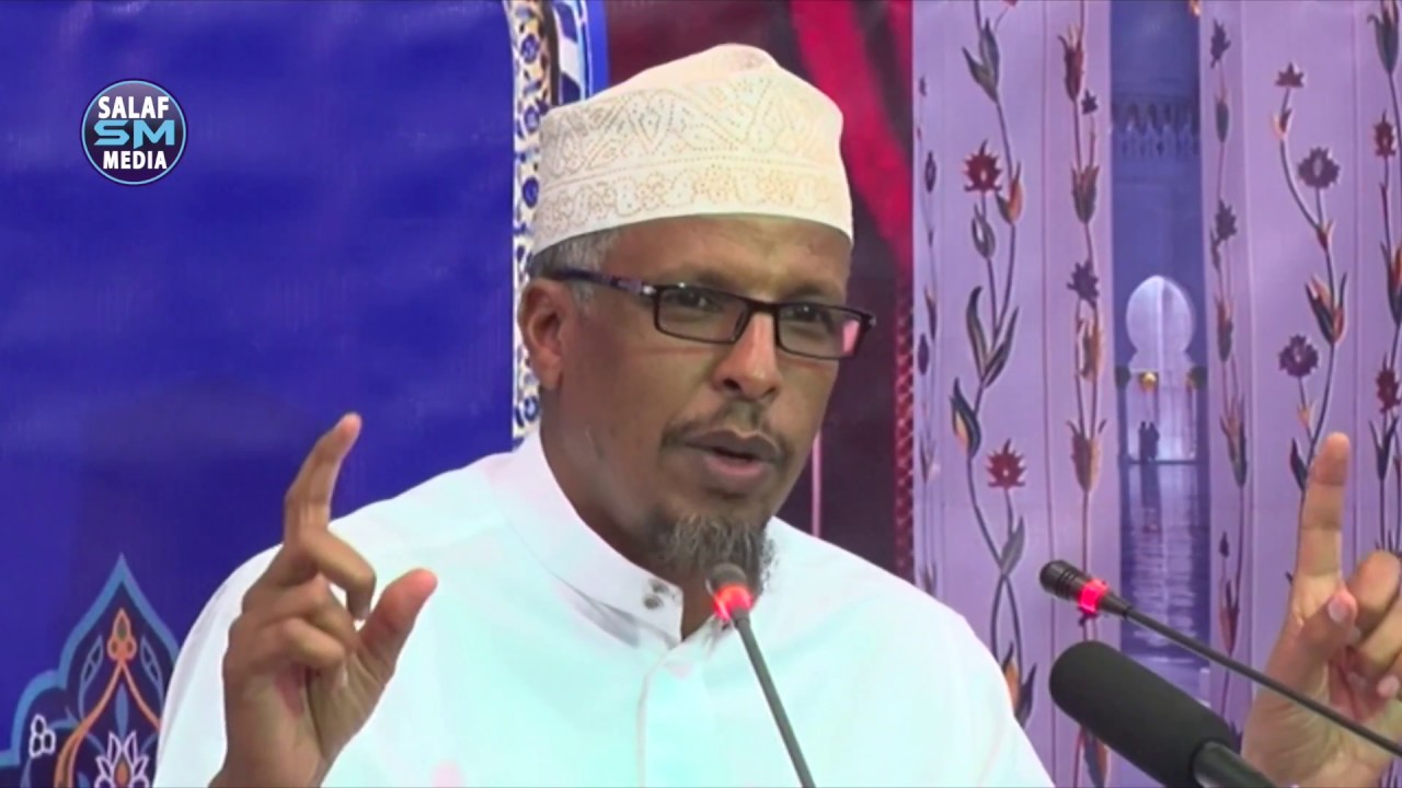 Muslimiinta oo isku gurmado markay dhibaato timaado || Sh Maxamud Maxamed Shibli