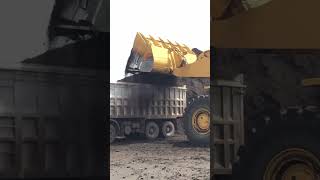 Caterpillar 990 Wheel Loader Loading Trucks - #Shorts