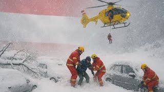 Австрия в шоке! Сильный снегопад привел к обрушению Обертауэрна