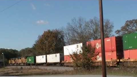 NS Train 230 UPeeing in Jackson GA