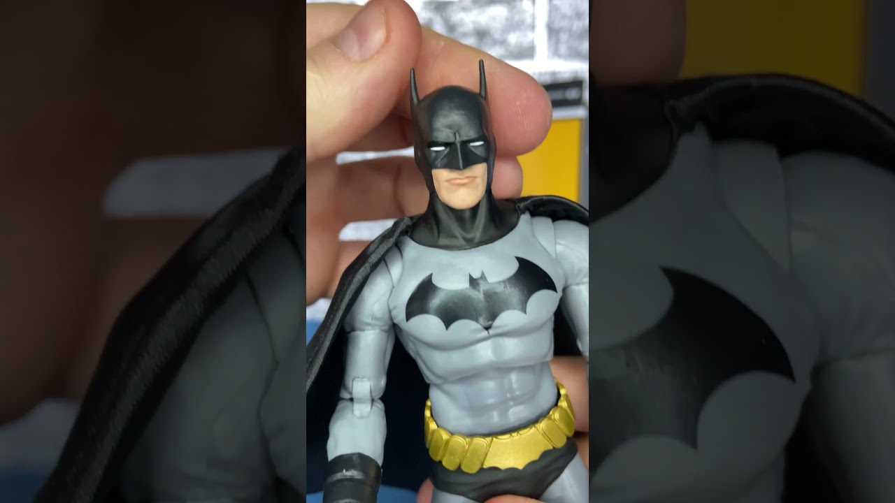 Распаковка фигурки McFarlane toys Batman Reborn 