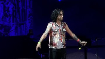 "Boulevard of Dreams & Longview (Fan Onstage)" Green Day@BBT Pavilion Camden, NJ 8/31/17