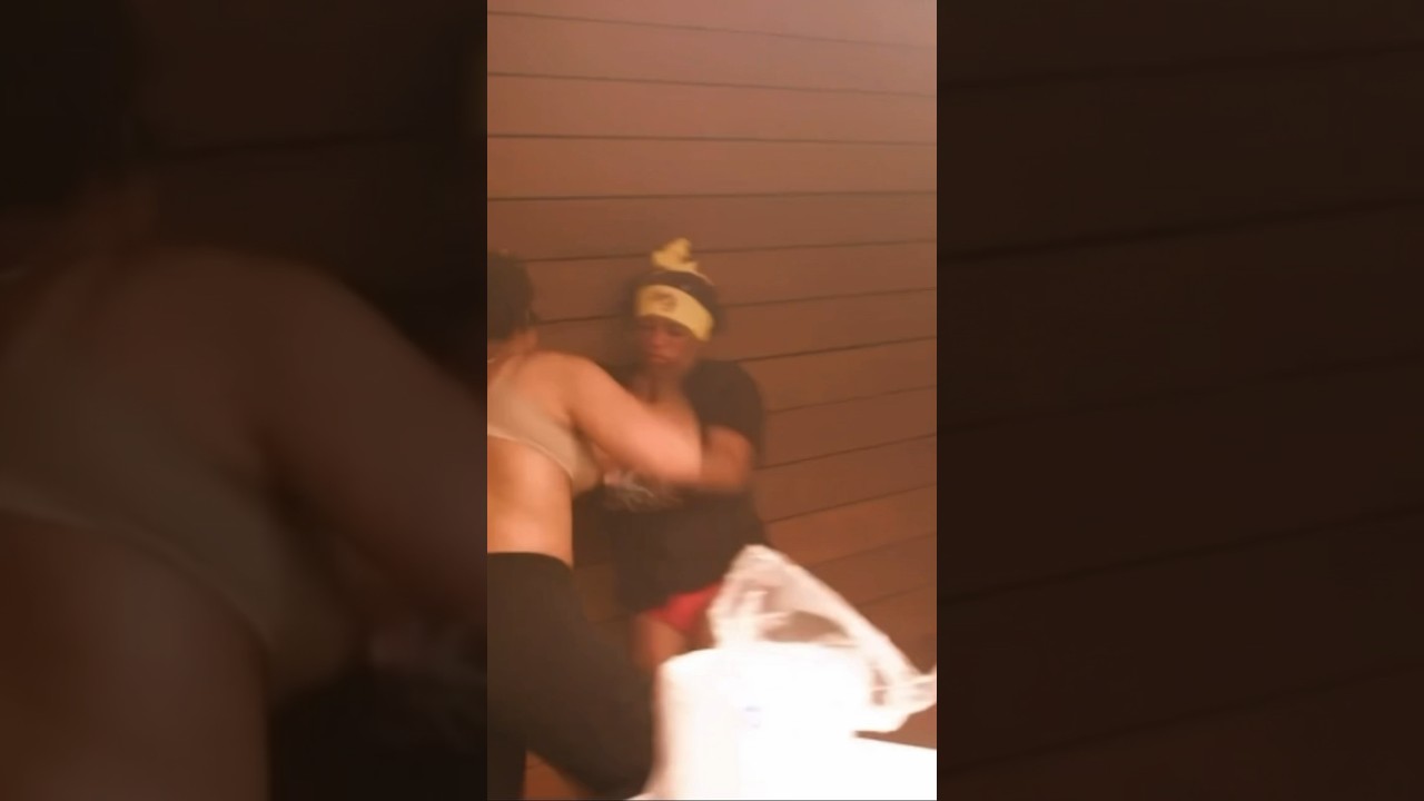 IVORY VS MEL Round 1 