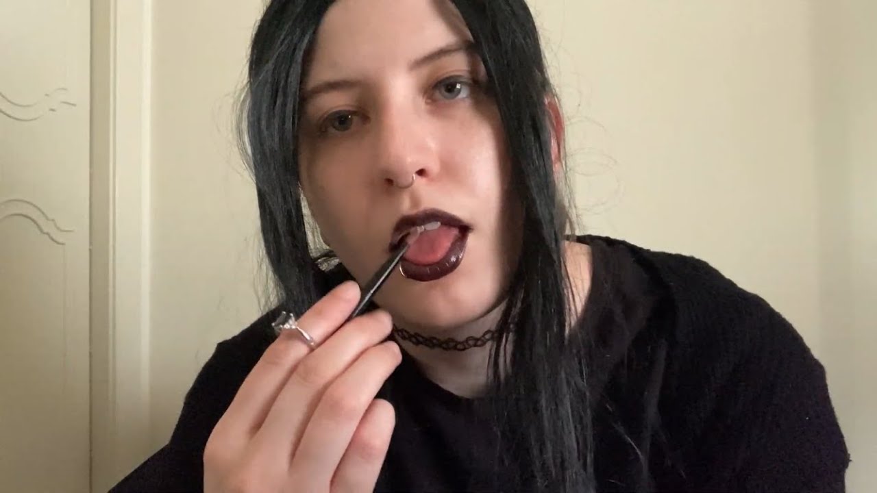 Spit Painting an Art Final (You're the Canvas) | Ten Minute Triggers