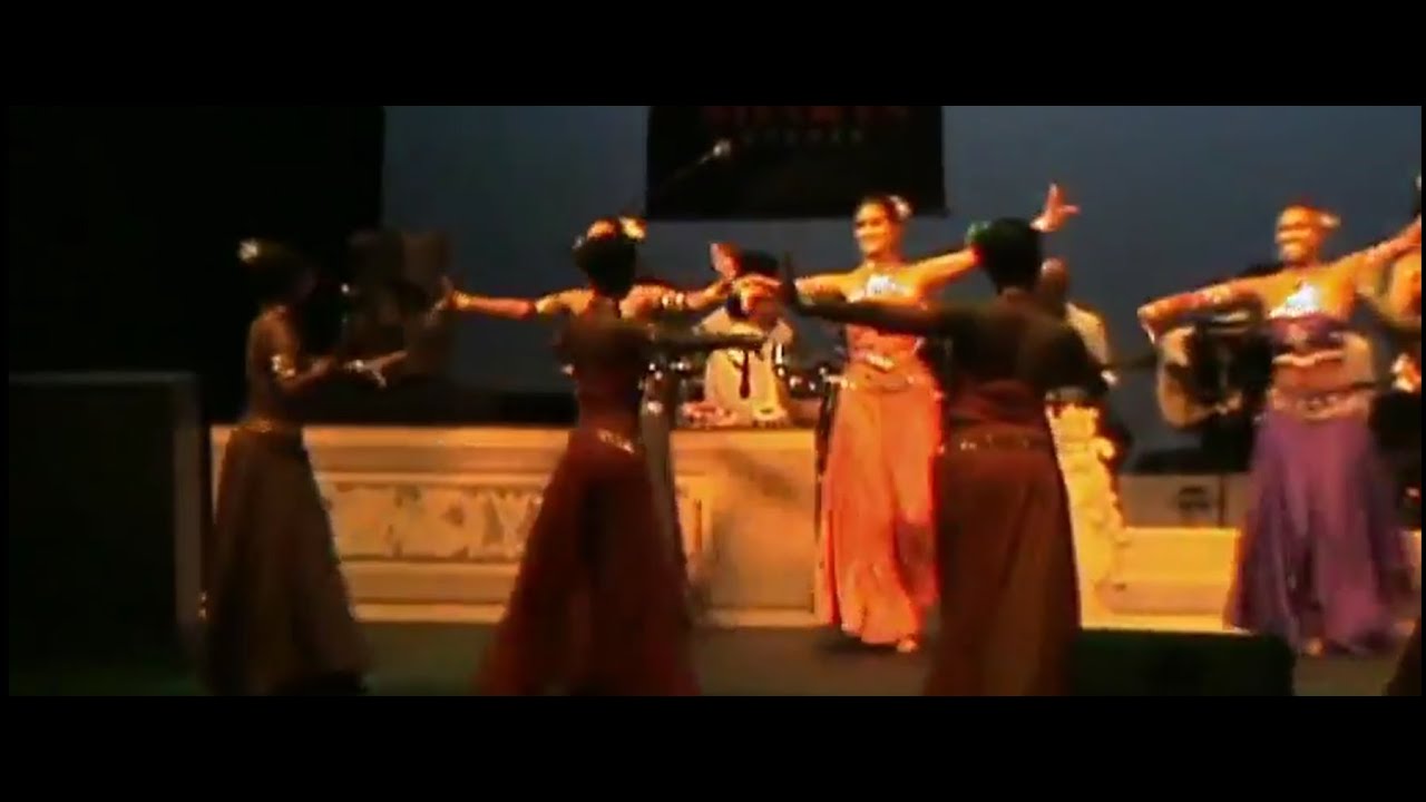 Rasa Madhura - Paayana Ira by Uresha Ravihari (Videography by Bandula Kendaragama)