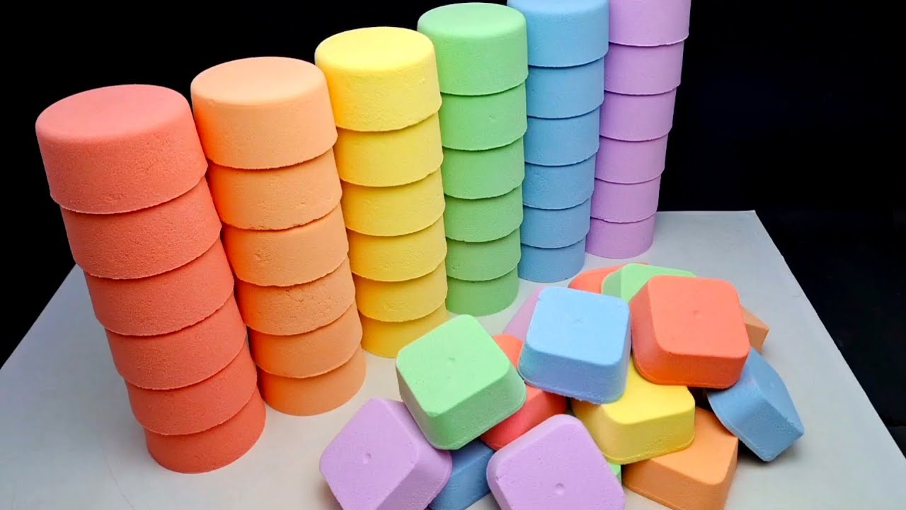 ASMR baking soda | crunchy rainbow