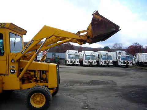 110592 1978 John Deere 410 Backhoe