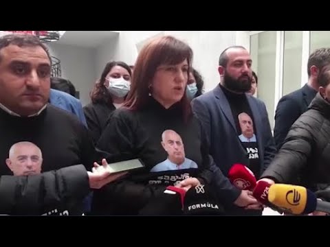 ბათუმში საკრებულოს სხდომა ისევ ჩაიშალა -ოპოზიციის მოწვეულ სხდომაზე, „ოცნება“ არ მივიდა