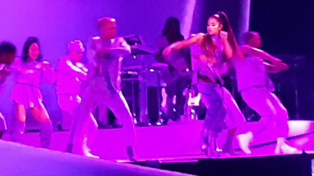 sweetener world tour: make up & right there full performance | Edmonton, Alberta