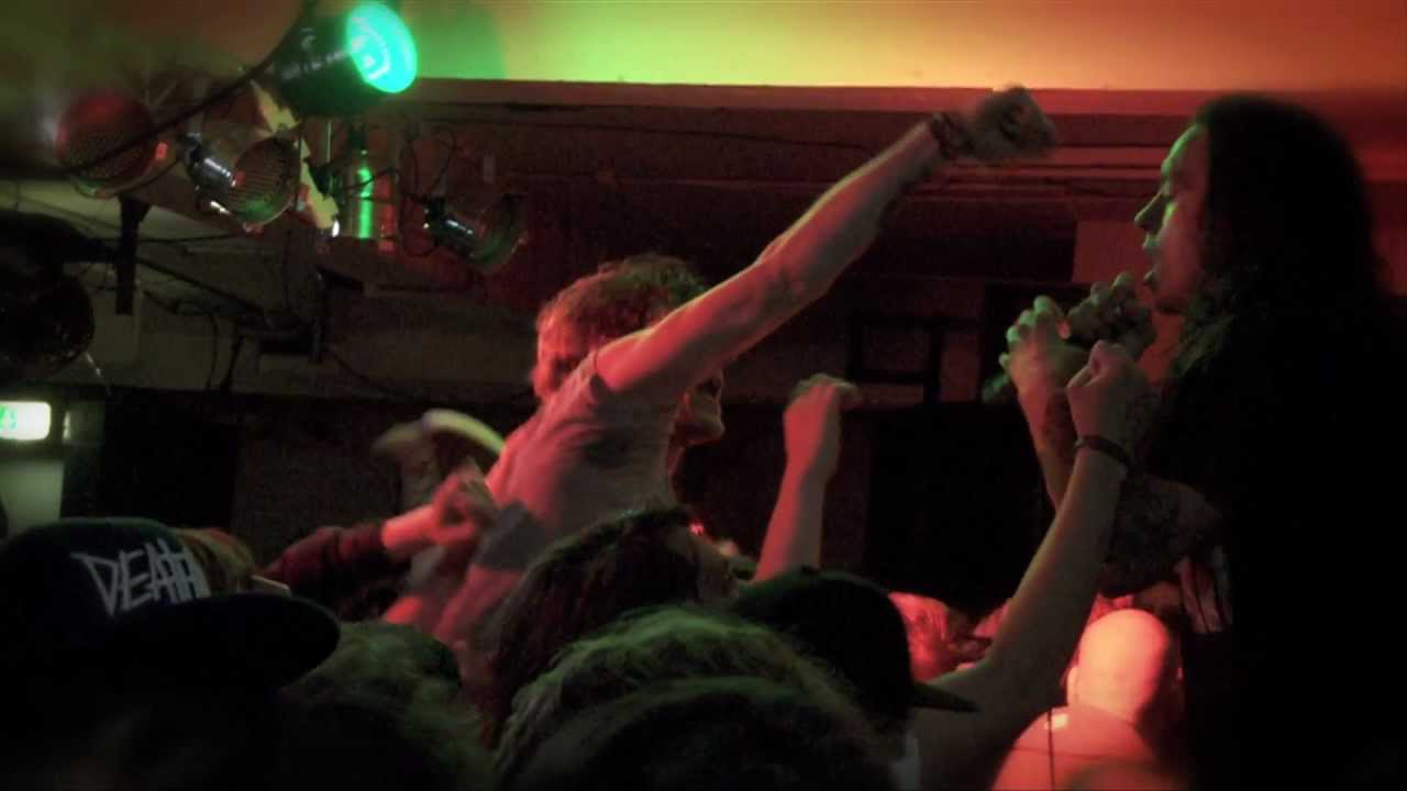Relentless Energy Short Stories 2011: The Pit - Relentless Energy Short Stories 2011: The Pit
