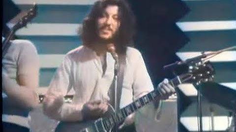 Peter Greens - Fleetwood Mac  Oh Well  ( colourised )