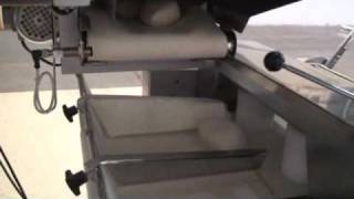 FOULHOUX BAKERY EQUIPMENT CANADA LINE BREAD.wmv