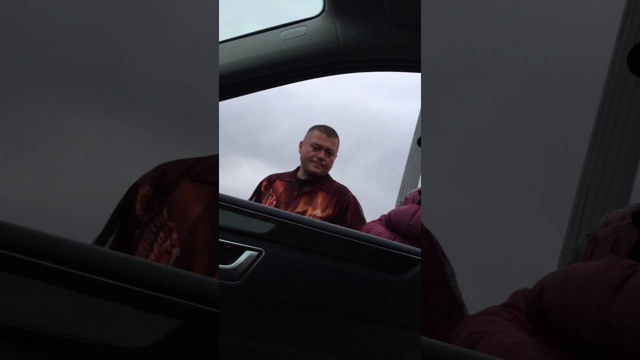 ⁣Питерские #бомжы зажигают.