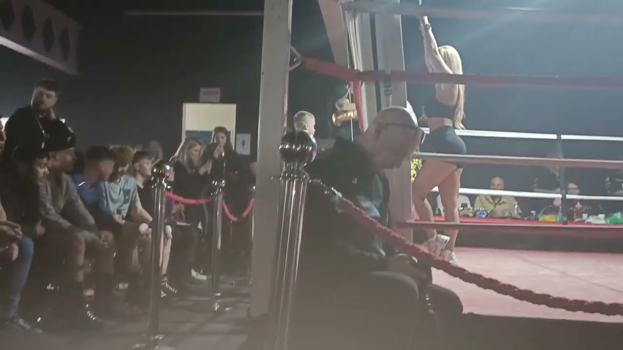 Andy Nunn Vs Ryan McCormack Merry Xmas Ryan