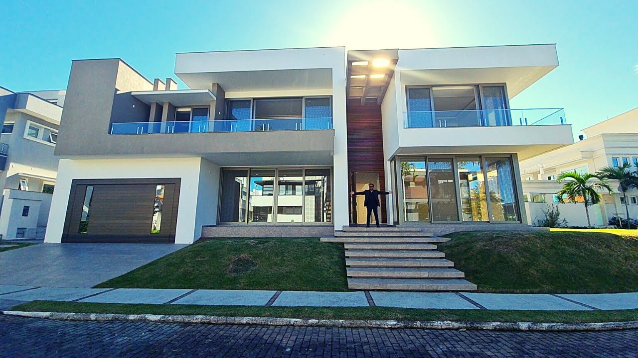 Mansão de luxo com 1000m² em Jurerê Internacional Único condomínio de