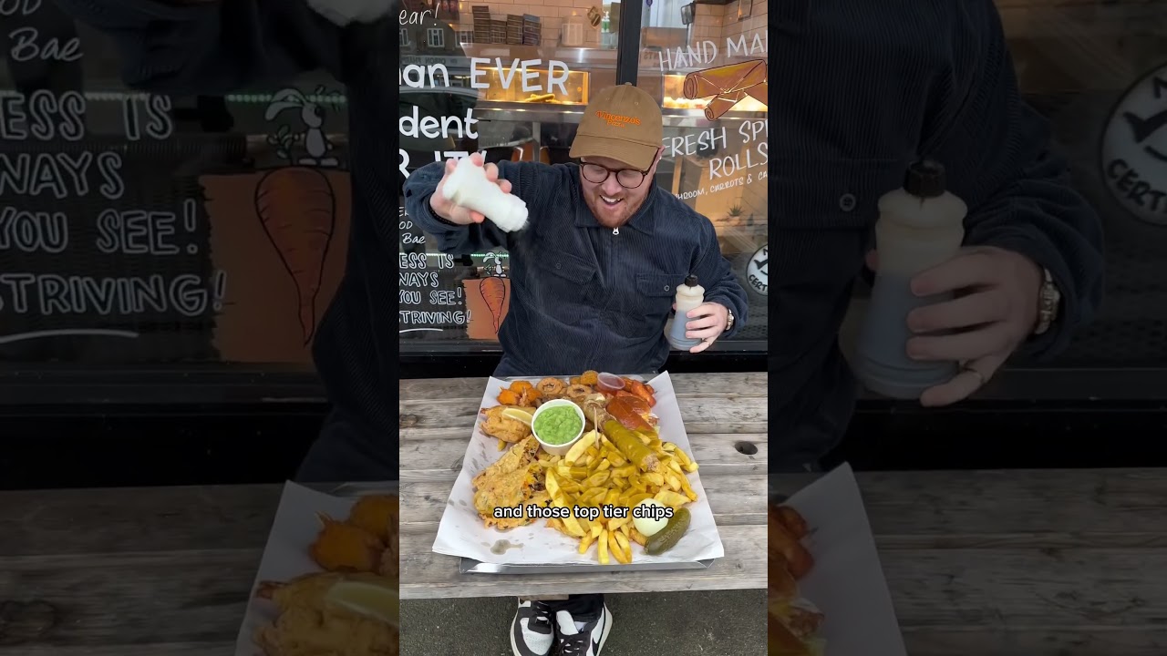 On the hunt for Britain’s best takeaway EP 1 #fishandchips #takeaway #foodie #food #shorts