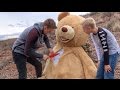 What's inside the World's Largest Teddy Bear?