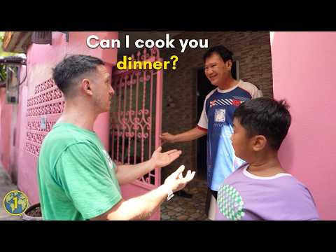 Asking Strangers In Thailand To Cook Them Dinner