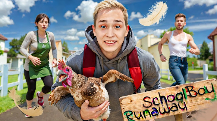 ПЫТАЮСЬ СБЕЖАТЬ через КУРЯТНИК ОТ ЗЛЫХ РОДИТЕЛЕЙ в SCHOOLBOY RUNAWAY в Майнкрафт...