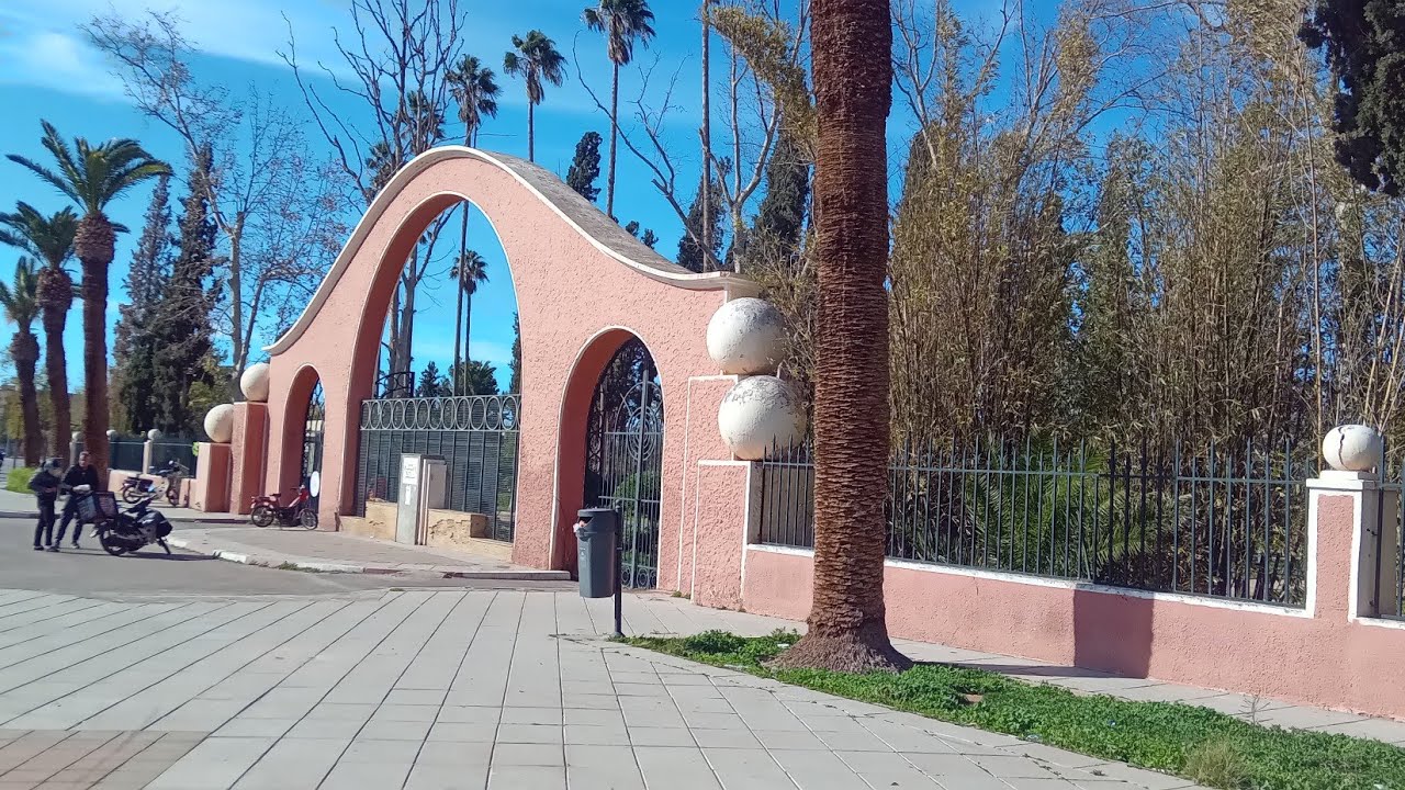 تلاوة عطرة من سورة ياسين وأجواء ماشاءالله في حديقة لالى عائشة 🌺🎉🌺🎉👍🏼