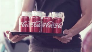 Coca-Cola Yeni Tarzıyla Karşında Inıçıkar