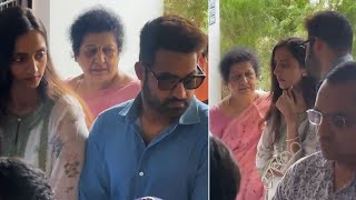 Jr NTR With Wife & Mother In Queue Line To Cast Their Votes | Lok Sabha Elections 2024