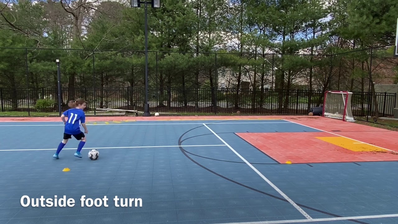 Hamilton Elite FC: outside foot turn - YouTube