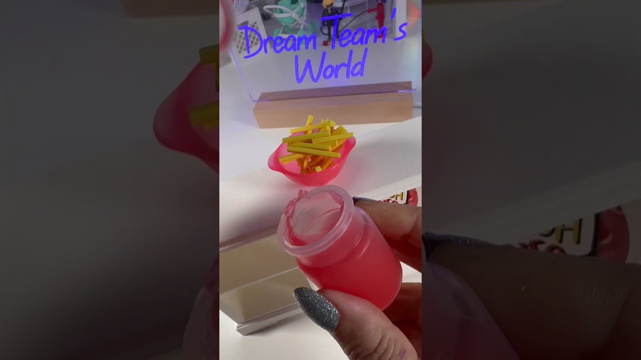 Cute Green Slime Eating French Fries | Stable Diffusion Online