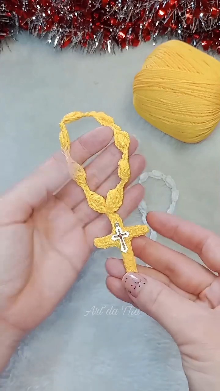 Mini crocheted rosary 🙏🏻✨🧶 #crochet #diy #handmade - YouTube
