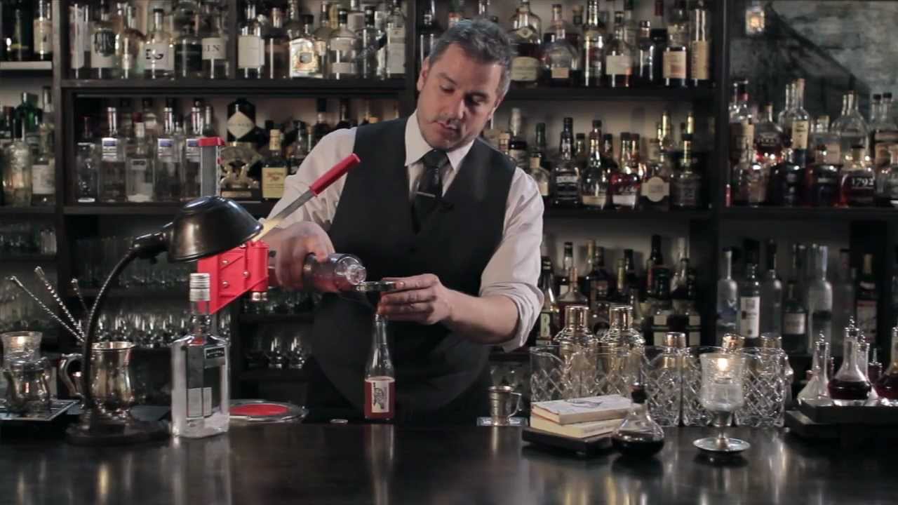 How to Carbonate and Bottle a Cocktail - Ruban Bleu #2 - Raising the Bar with Jamie Boudreau