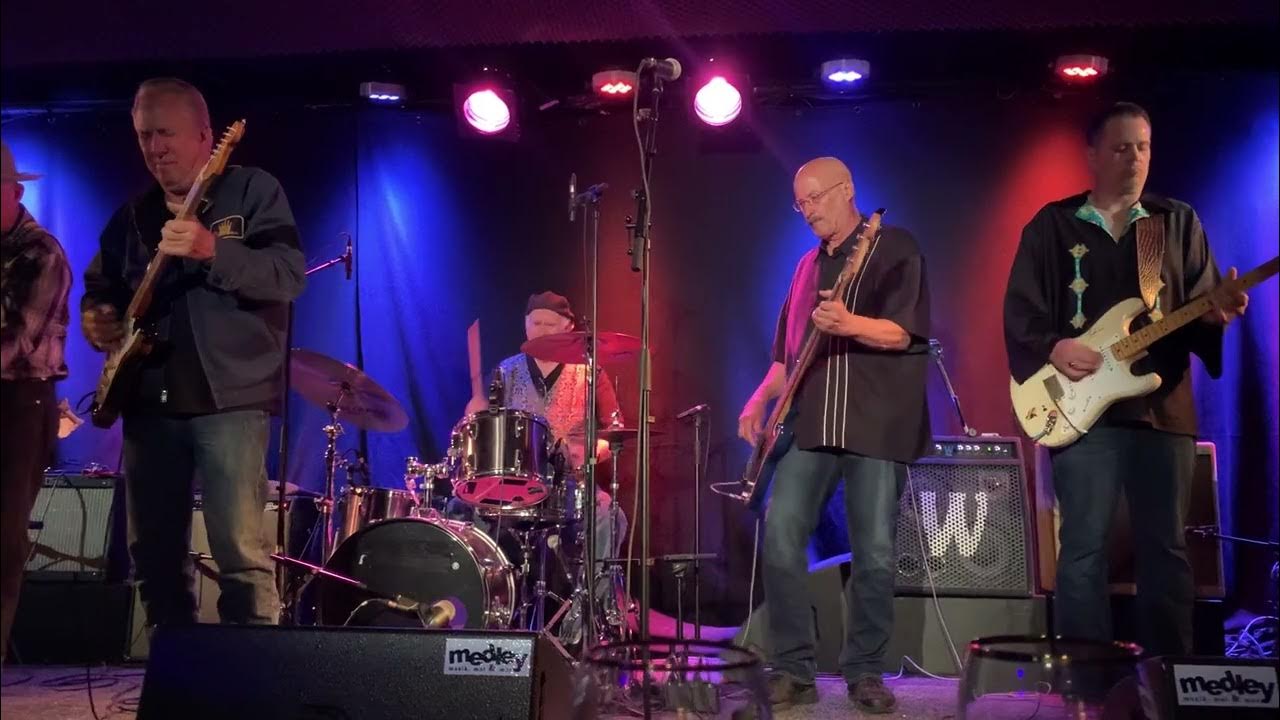 Mike Anson Funderburgh & Shawn Pittmann Looky Here, live at