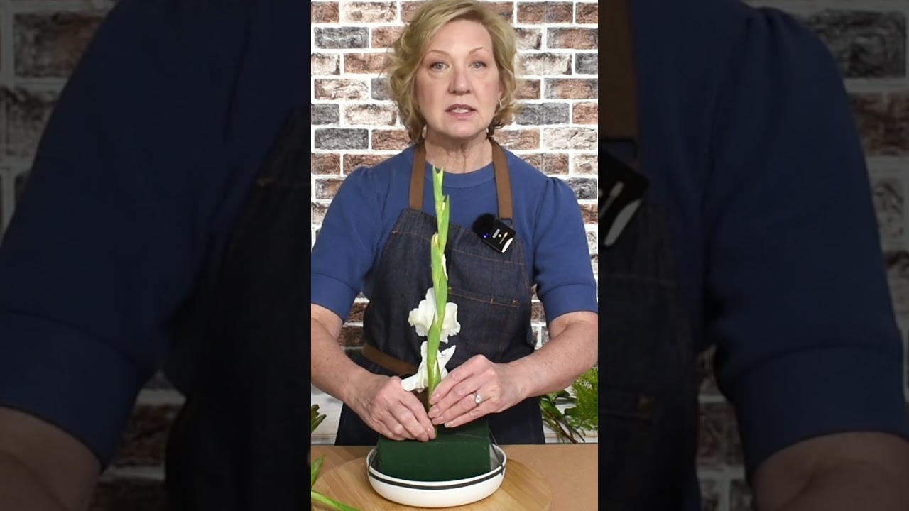 Освоение треугольных композиций &mdash; сила правильного расположения #floraldesign #floraleducation