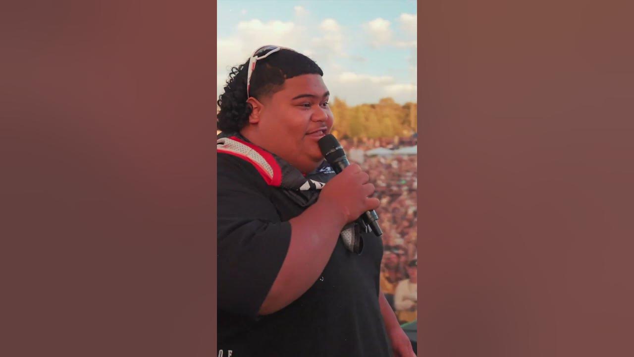American Idol IAM TONGI on stage w/J Boog at Reggae on the Way concert Tacoma, WA.