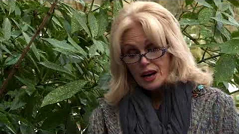 Simon Callow & Joanna Lumley read from Charles Dic...