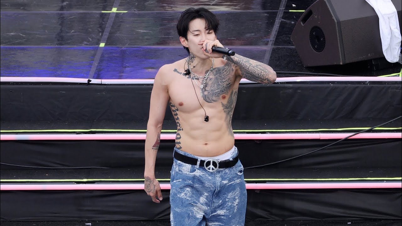 박재범(Jay Park) - 몸매 (MOMMAE) 직캠 | 고려대 축제 입실렌티 • 240525