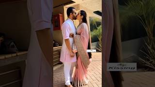 Saif Kareena Kissing Each Other